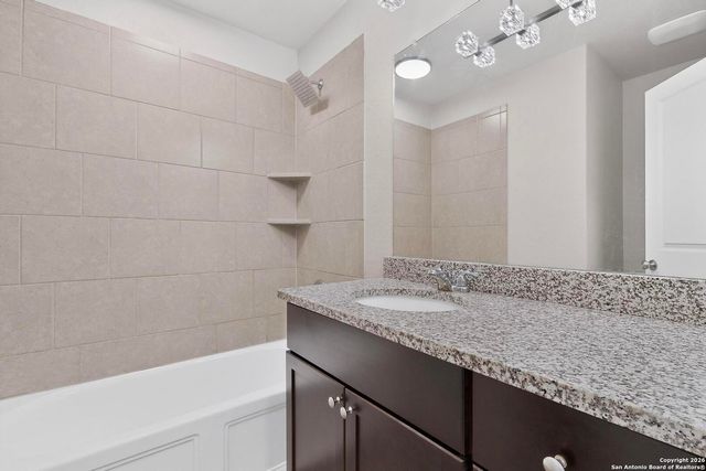6806 BALE RDG, San Antonio, TX 78252