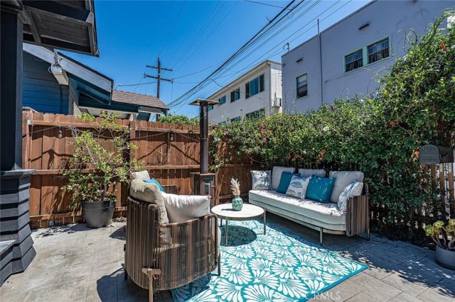 523 Olive, Long Beach, CA 90802