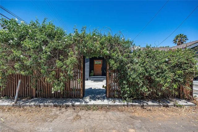 523 Olive, Long Beach, CA 90802