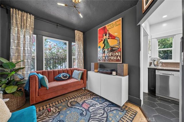 523 Olive, Long Beach, CA 90802
