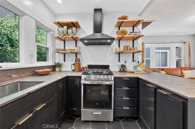 523 Olive, Long Beach, CA 90802