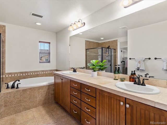 9340 Sori Ln, Highlands Ranch, CO 80126