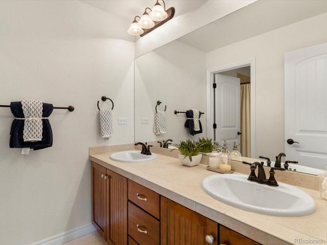 9340 Sori Ln, Highlands Ranch, CO 80126