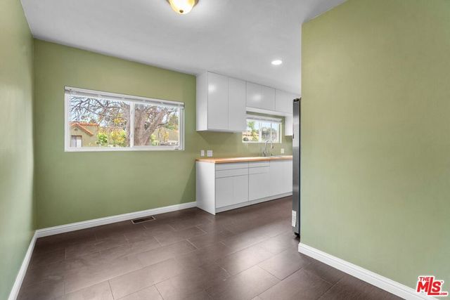 8871 Gibson Street, Los Angeles, CA 90034