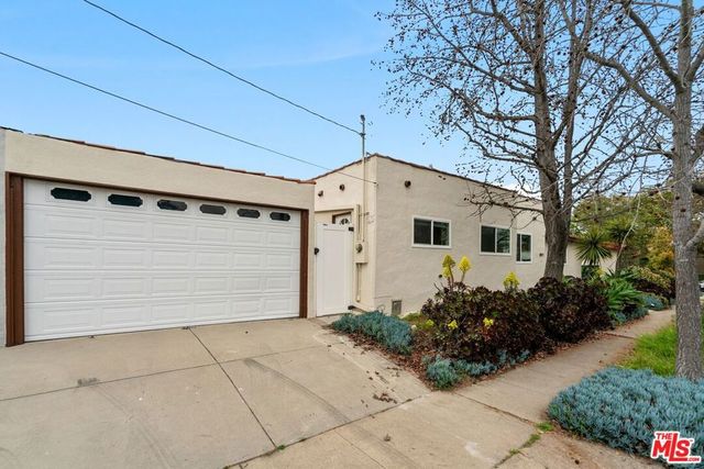 8871 Gibson Street, Los Angeles, CA 90034