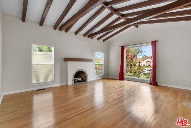 8871 Gibson Street, Los Angeles, CA 90034