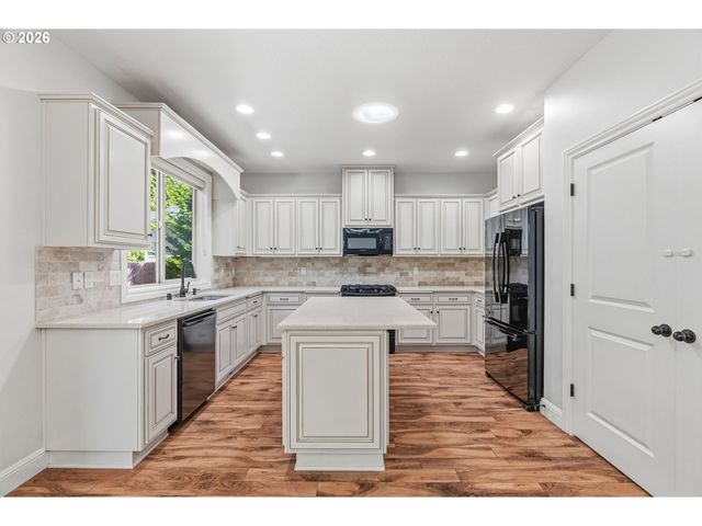 916 Nw 105TH Cir, Vancouver, WA 98685