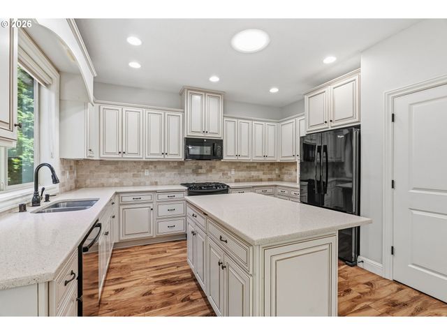 916 Nw 105TH Cir, Vancouver, WA 98685