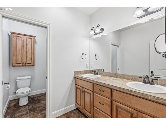 916 Nw 105TH Cir, Vancouver, WA 98685