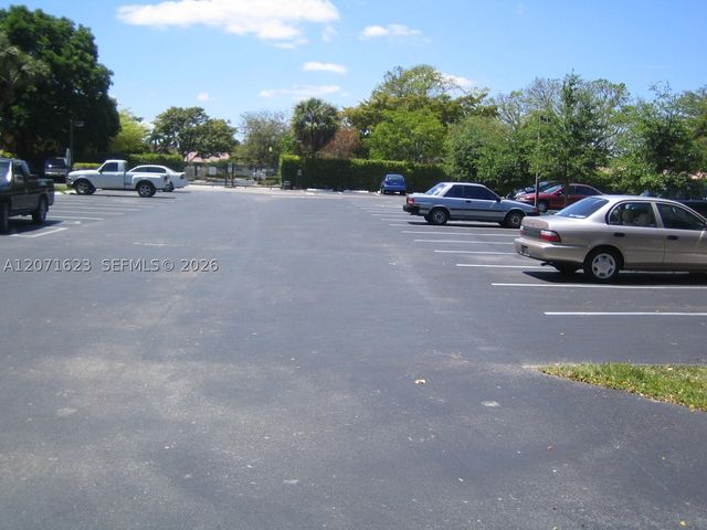 14525 N KENDALL DR J-408, Miami, FL 33196