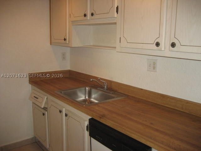 14525 N KENDALL DR J-408, Miami, FL 33196