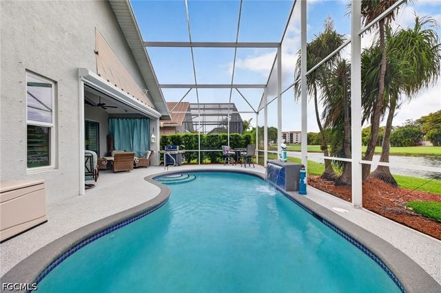 9512 Mariners Cove LN, Fort Myers, FL 33919