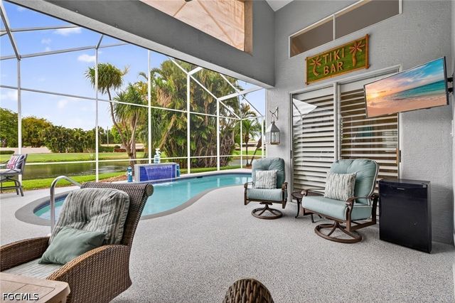 9512 Mariners Cove LN, Fort Myers, FL 33919