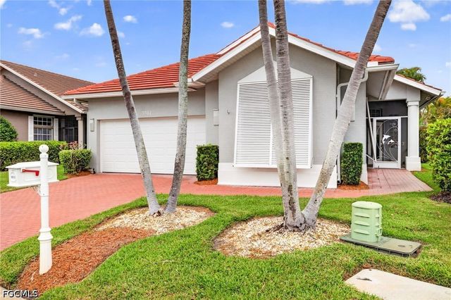 9512 Mariners Cove LN, Fort Myers, FL 33919