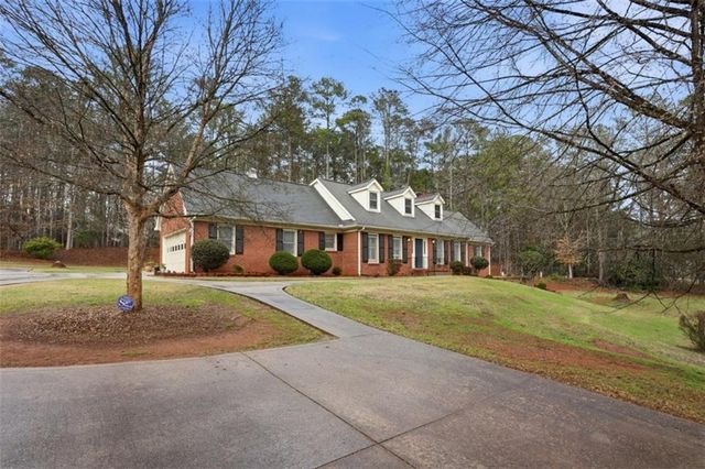 2077 Honey Creek Road, Conyers, GA 30094
