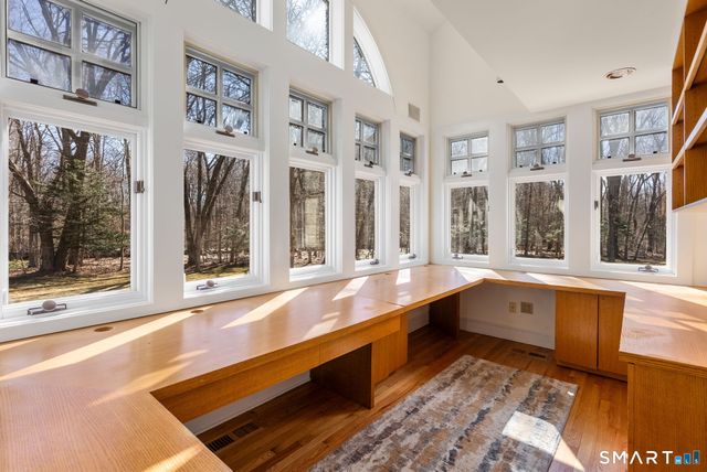 11 Highview Drive, Woodbridge, CT 06525
