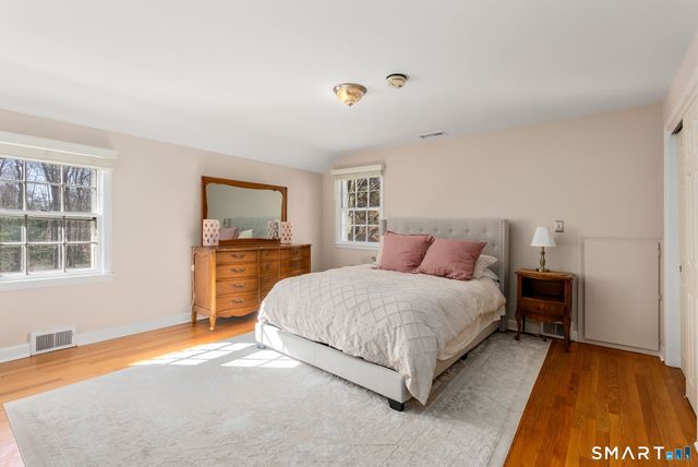 11 Highview Drive, Woodbridge, CT 06525