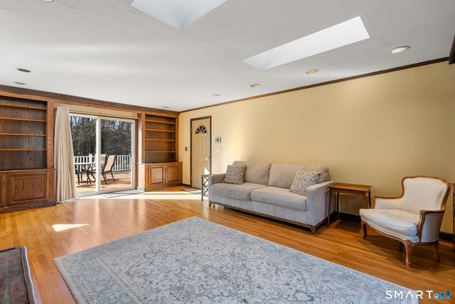 11 Highview Drive, Woodbridge, CT 06525