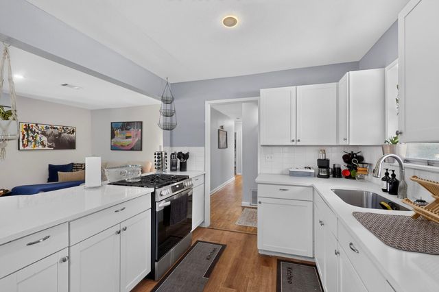 1100 Neans DR, Austin, TX 78758
