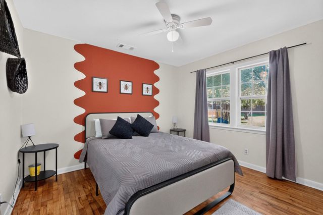 1100 Neans DR, Austin, TX 78758