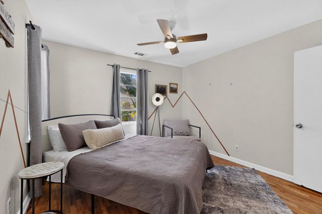 1100 Neans DR, Austin, TX 78758