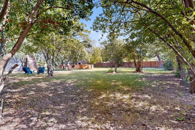 1100 Neans DR, Austin, TX 78758