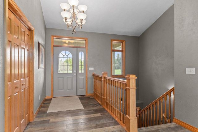 E9625 HICKORY RIDGE LANE, New London, WI 54961
