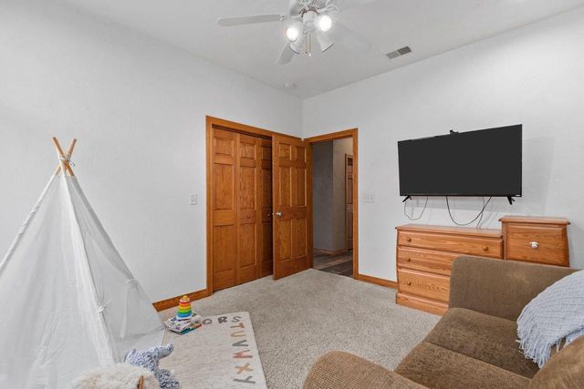 E9625 HICKORY RIDGE LANE, New London, WI 54961