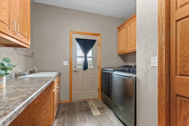 E9625 HICKORY RIDGE LANE, New London, WI 54961