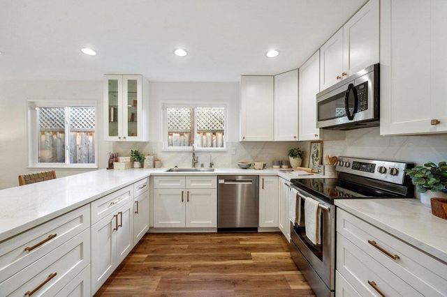 327 Rosilie Street, San Mateo, CA 94403