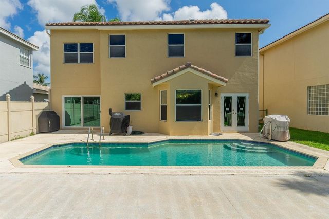 3920 Newport Avenue, Boynton Beach, FL 33436