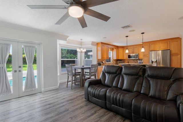 3920 Newport Avenue, Boynton Beach, FL 33436