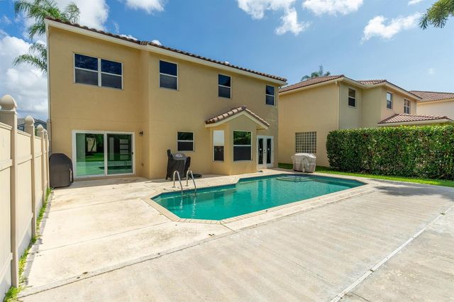 3920 Newport Avenue, Boynton Beach, FL 33436