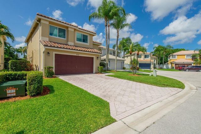 3920 Newport Avenue, Boynton Beach, FL 33436