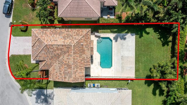 3920 Newport Avenue, Boynton Beach, FL 33436