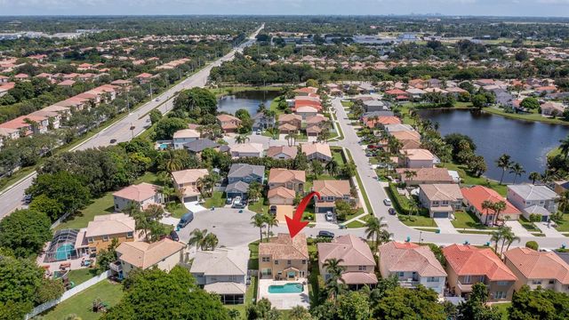 3920 Newport Avenue, Boynton Beach, FL 33436