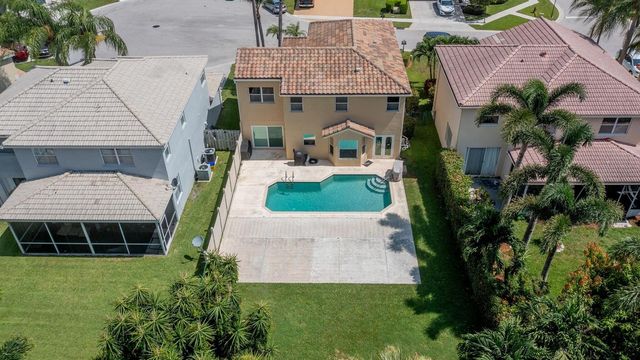 3920 Newport Avenue, Boynton Beach, FL 33436
