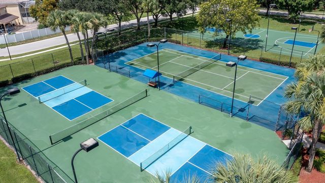 3920 Newport Avenue, Boynton Beach, FL 33436