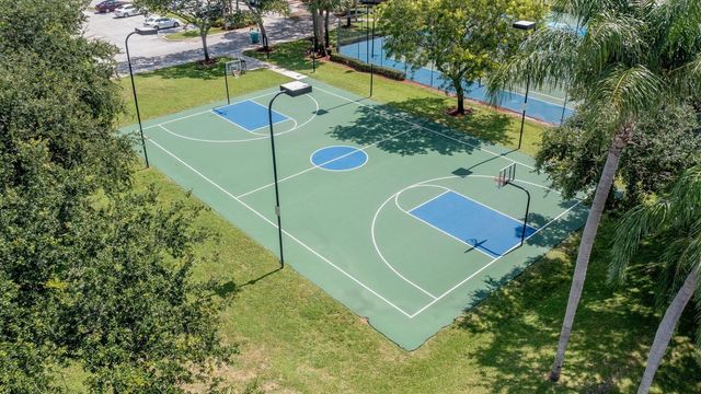 3920 Newport Avenue, Boynton Beach, FL 33436