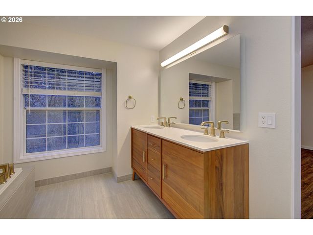 3308 Ne 94TH Way, Vancouver, WA 98665