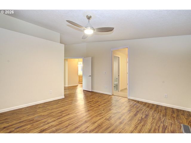 3308 Ne 94TH Way, Vancouver, WA 98665