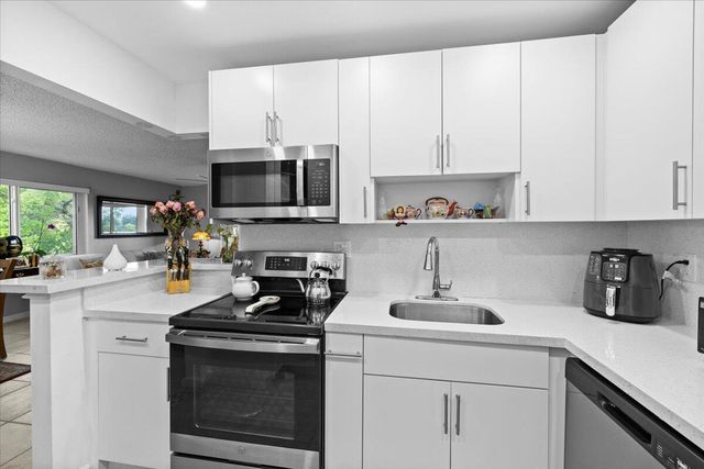 8280 SW 24th Street 7302, North Lauderdale, FL 33068