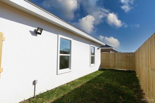 405 N Emerald Avenue, Edinburg, TX 78541