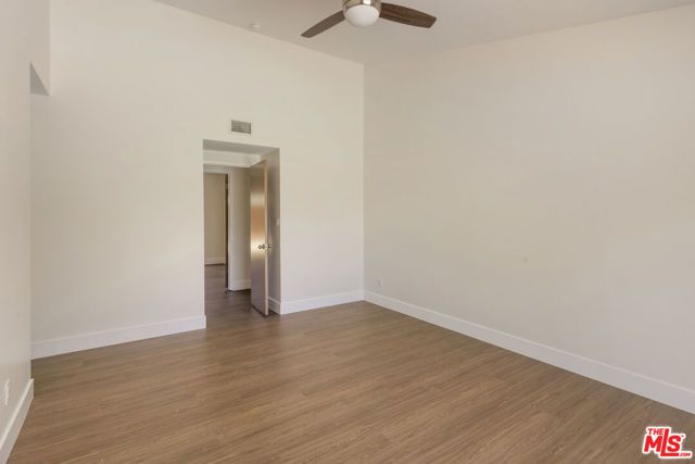22427 De Kalb Drive, Calabasas, CA 91302