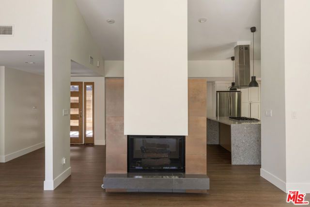 22427 De Kalb Drive, Calabasas, CA 91302
