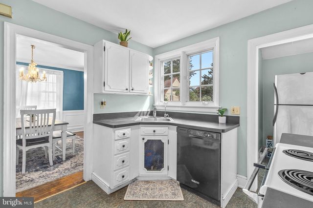 17 WINDSOR CIRCLE, Springfield, PA 19064