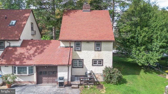 17 WINDSOR CIRCLE, Springfield, PA 19064