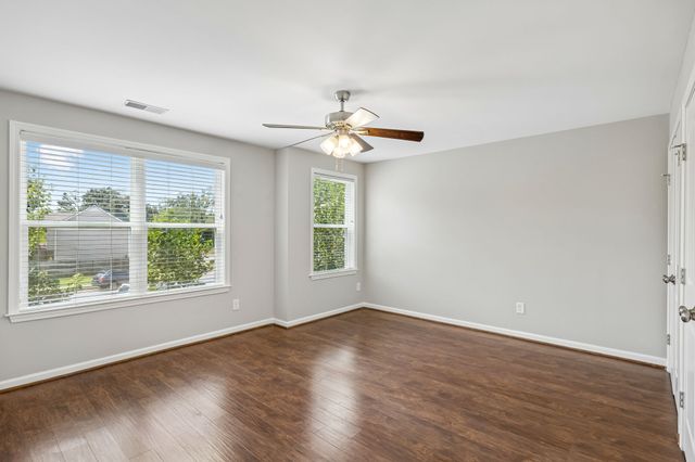 7503 Scarborough Pl, Fairview, TN 37062