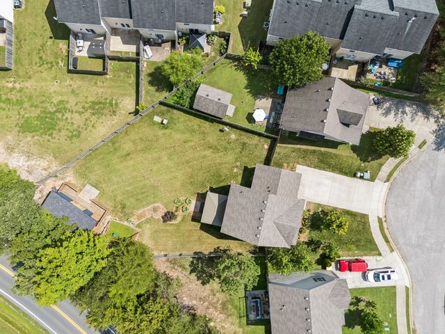 7503 Scarborough Pl, Fairview, TN 37062