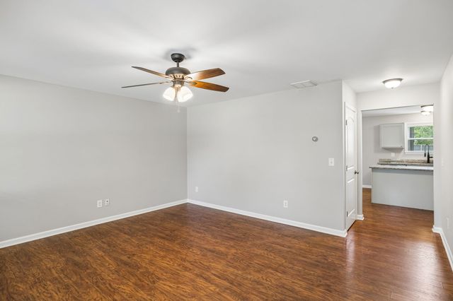 7503 Scarborough Pl, Fairview, TN 37062